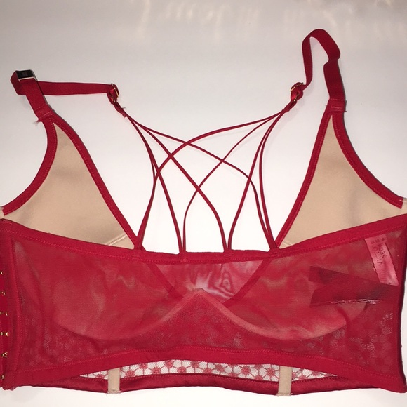 Victoria Secret bra now let’s start preparing for 4th of July - Picture 3 of 5